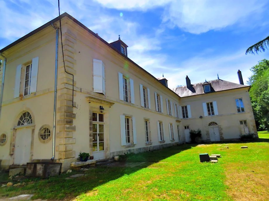 Castle in Challuy, Bourgogne – Franche-Comté, France 3 - 18227423