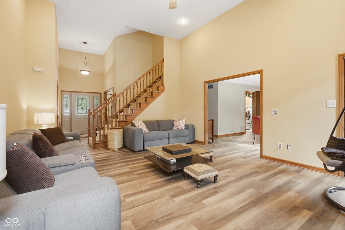 House in Greenwood, Indiana, United States 3 - 18225125
