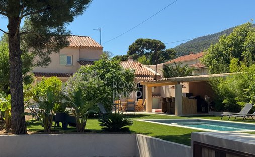House in Le Faron-Fort-Rouge, Toulon, France 1