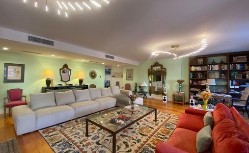Apartment in Misericordia, Lisbon, Portugal 1