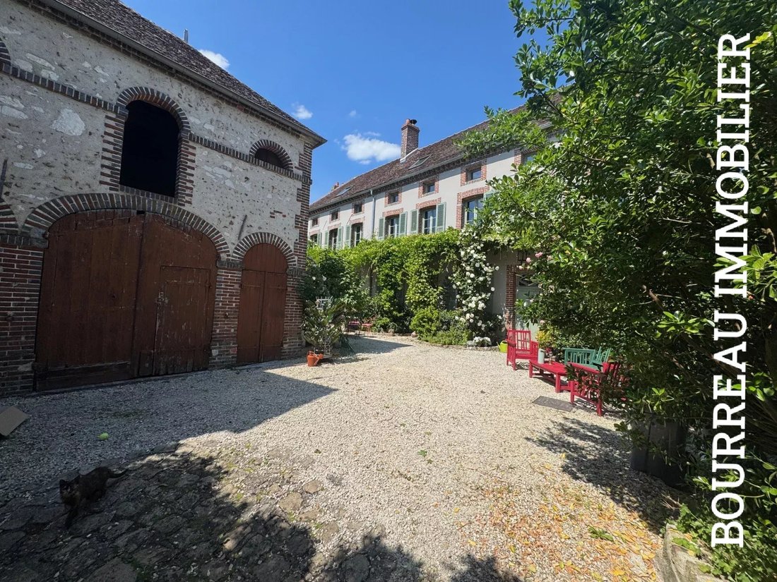 Estate in Cezy, Bourgogne – Franche-Comté, France 4 - 15666326