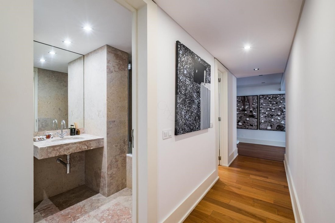 Apartment in Misericordia, Lisbon, Portugal 3 - 18224655