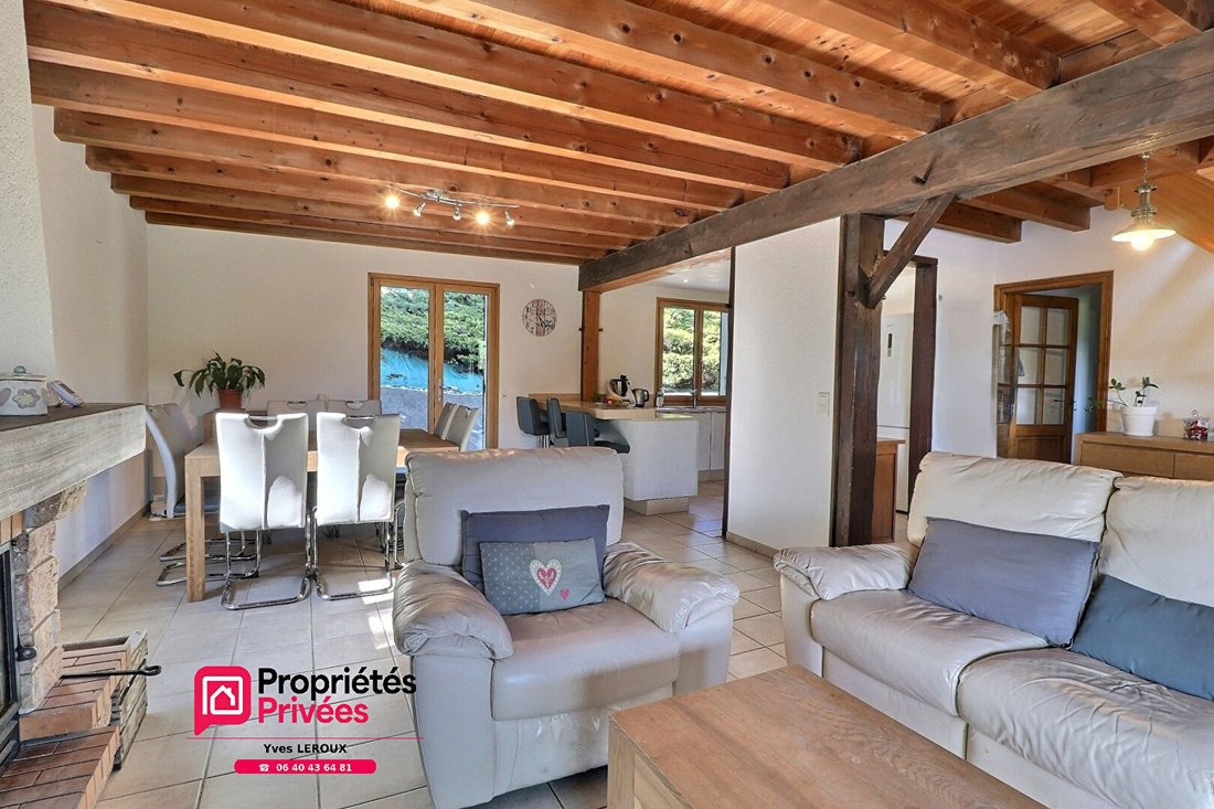 Villa in Marlioz, Auvergne-Rhône-Alpes, France 1 - 18231221