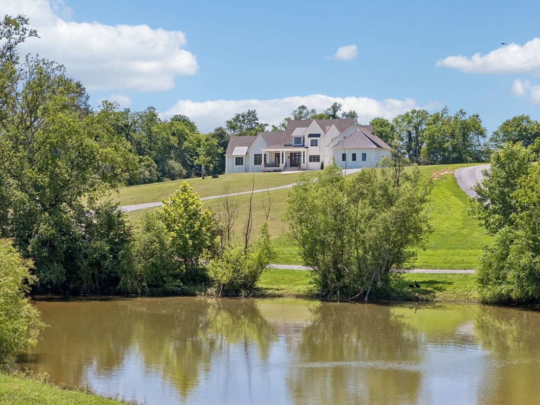 House in Gallatin, Tennessee, United States 2 - 18230142