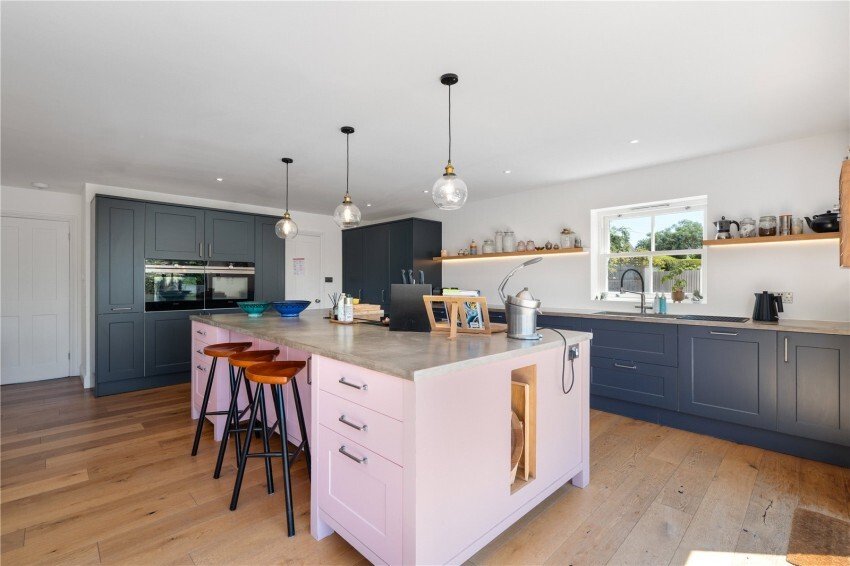 House in Lymington, England 4 - 18225323