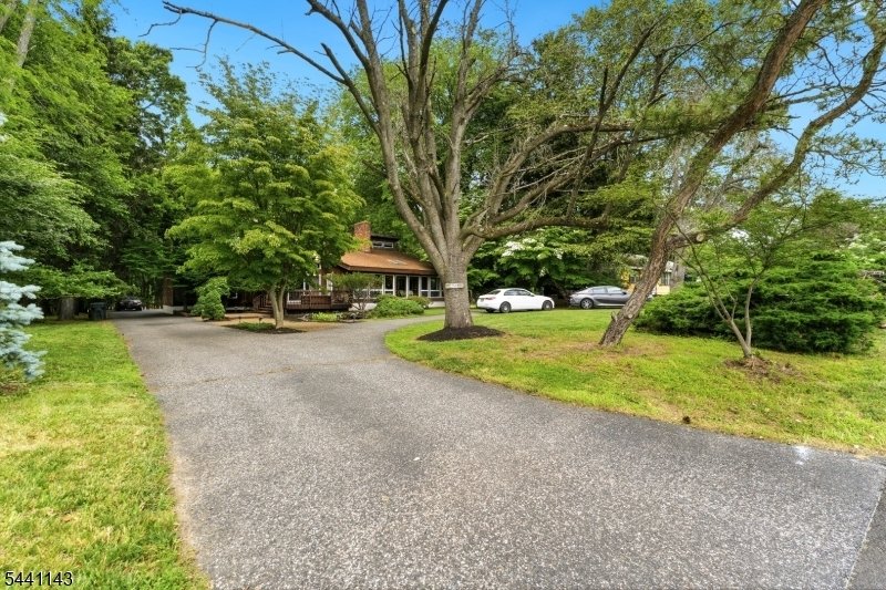 House in Freehold Township, New Jersey, United States 2 - 18230259