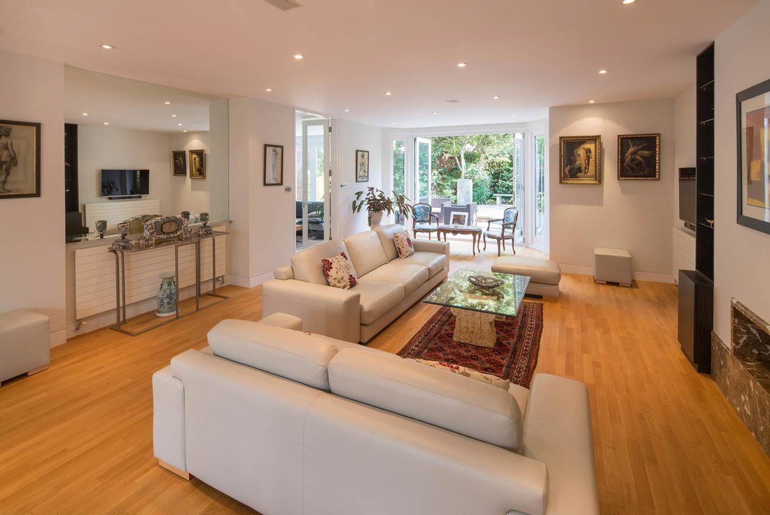 House in St John's Wood, Westminster, England 3 - 18225276