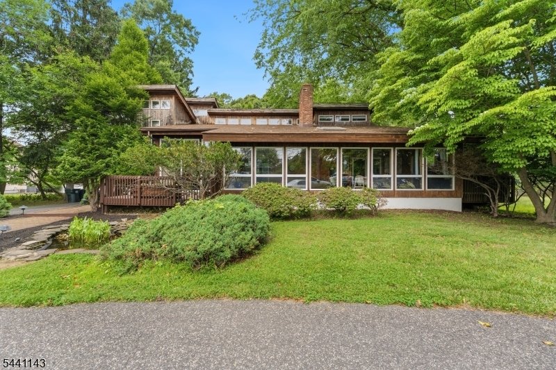 House in Freehold Township, New Jersey, United States 4 - 18230259