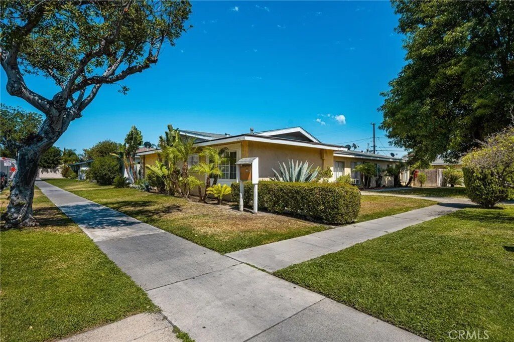 Orange, California, United States 2 - 18229744