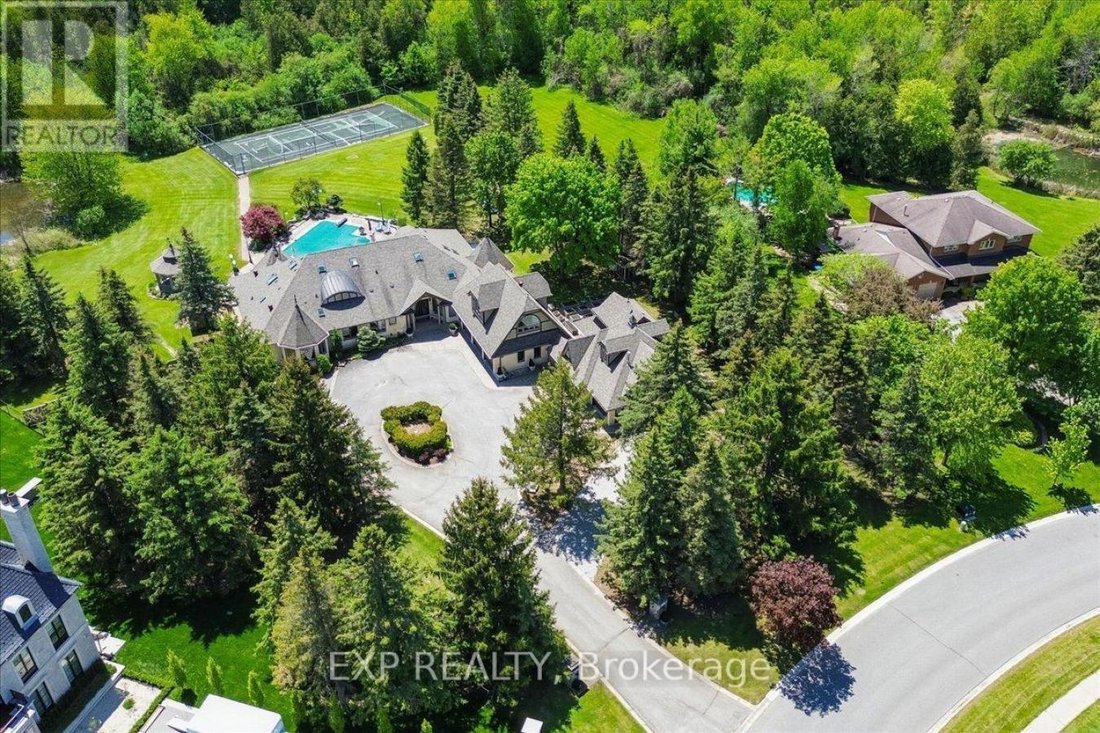 House in King, Ontario, Canada 2 - 18230984