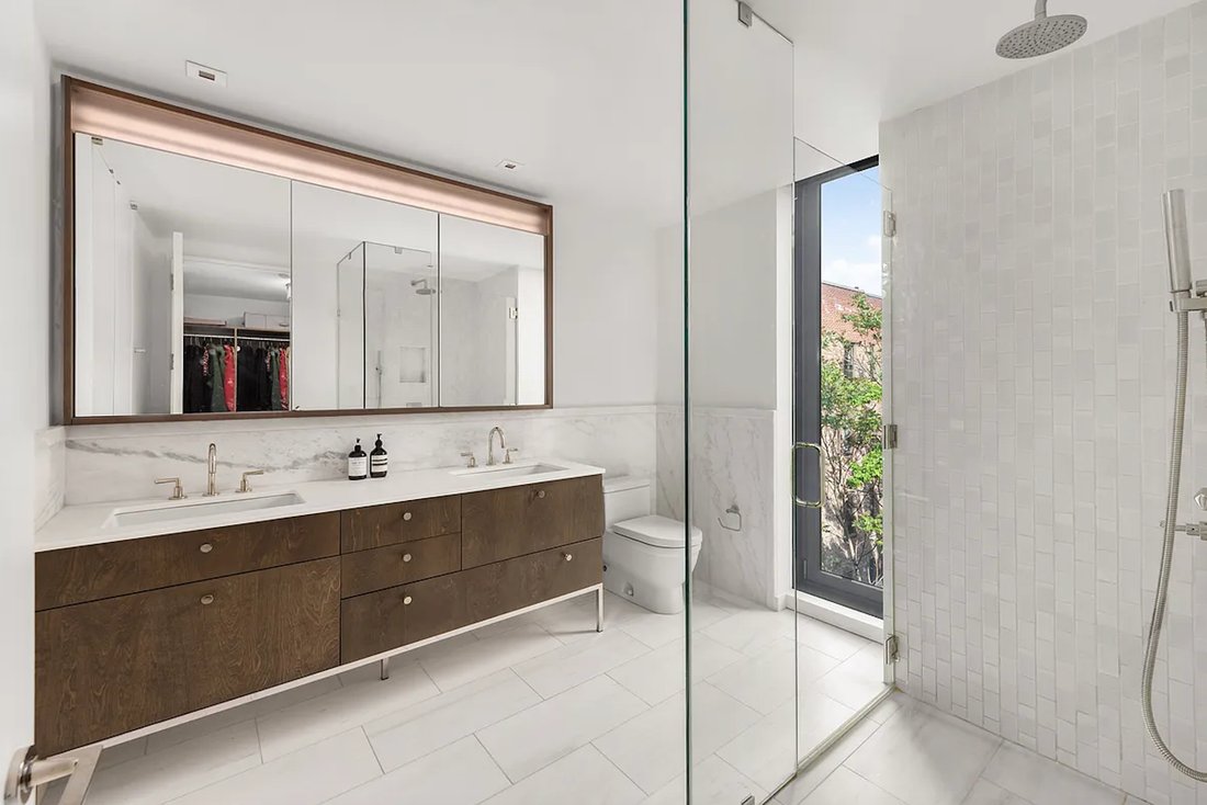 Condo in New York, New York, United States 5 - 18232568