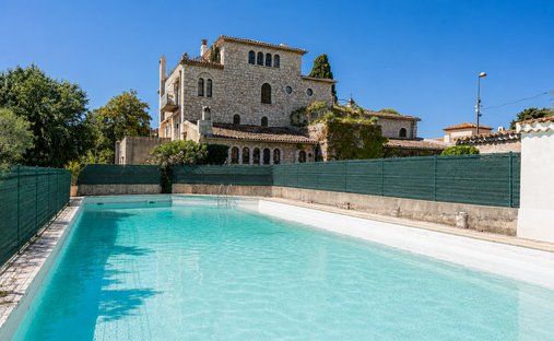 Apartment in Saint-Paul-de-Vence, Provence-Alpes-Côte d'Azur, France 1