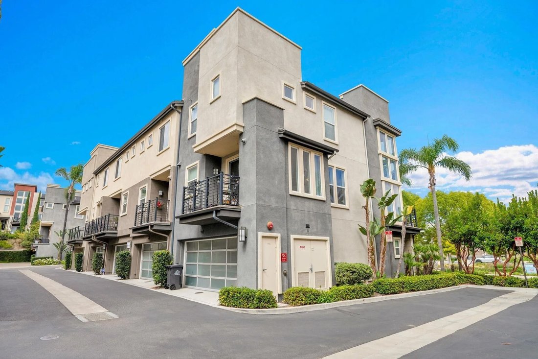 Townhouse in San Diego, California, United States 4 - 18229699