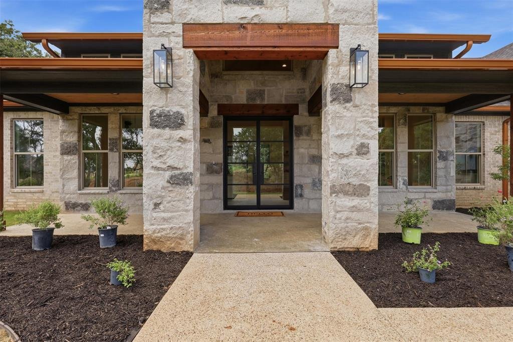 House in Granbury, Texas, United States 1 - 18226695