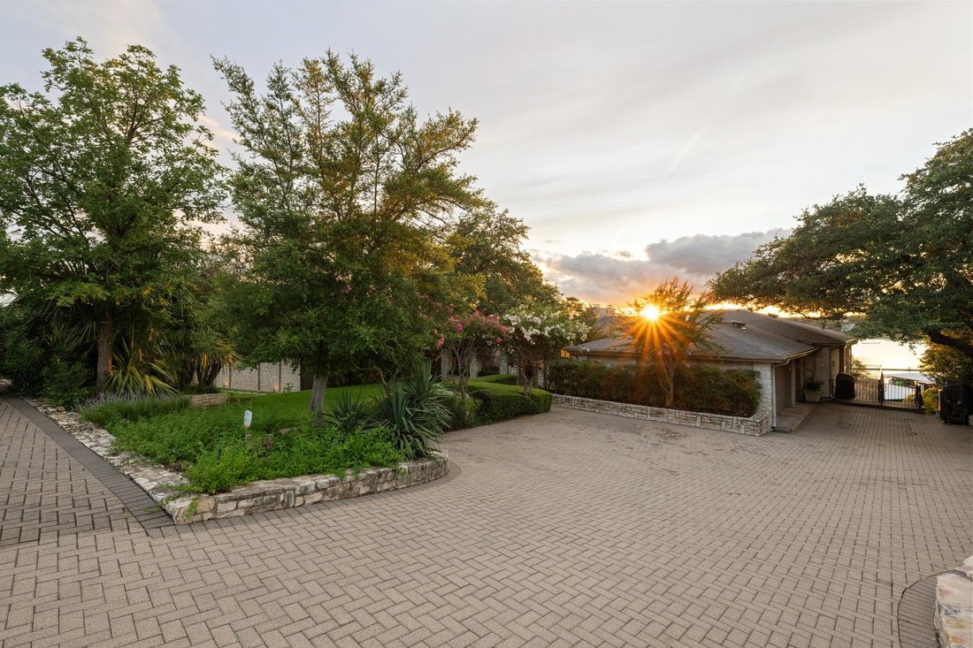 House in The Hills, Texas, United States 5 - 18229096