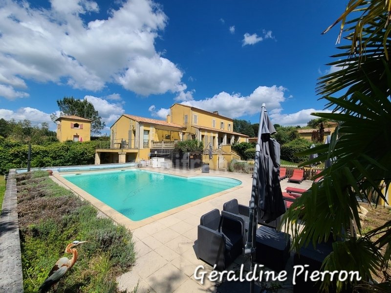 House in Saint-Bonnet-sur-Gironde, Nouvelle-Aquitaine, France 3 - 18224089