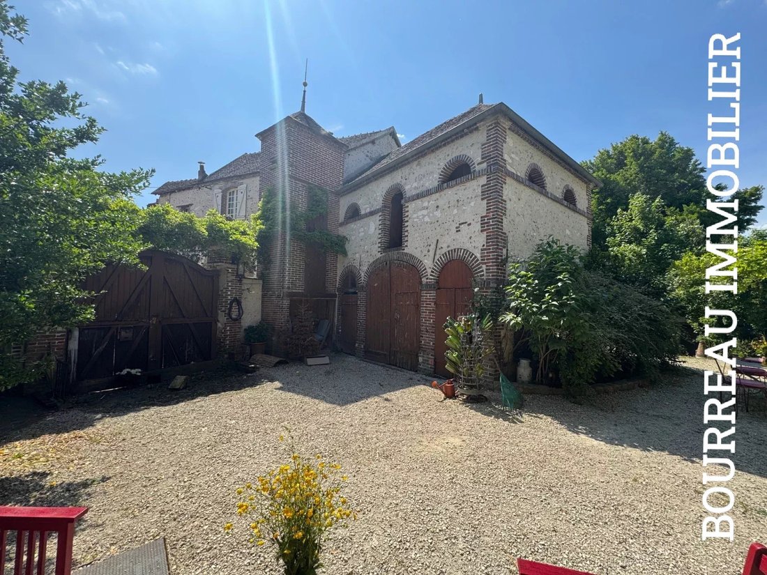 Estate in Cezy, Bourgogne – Franche-Comté, France 3 - 15666326