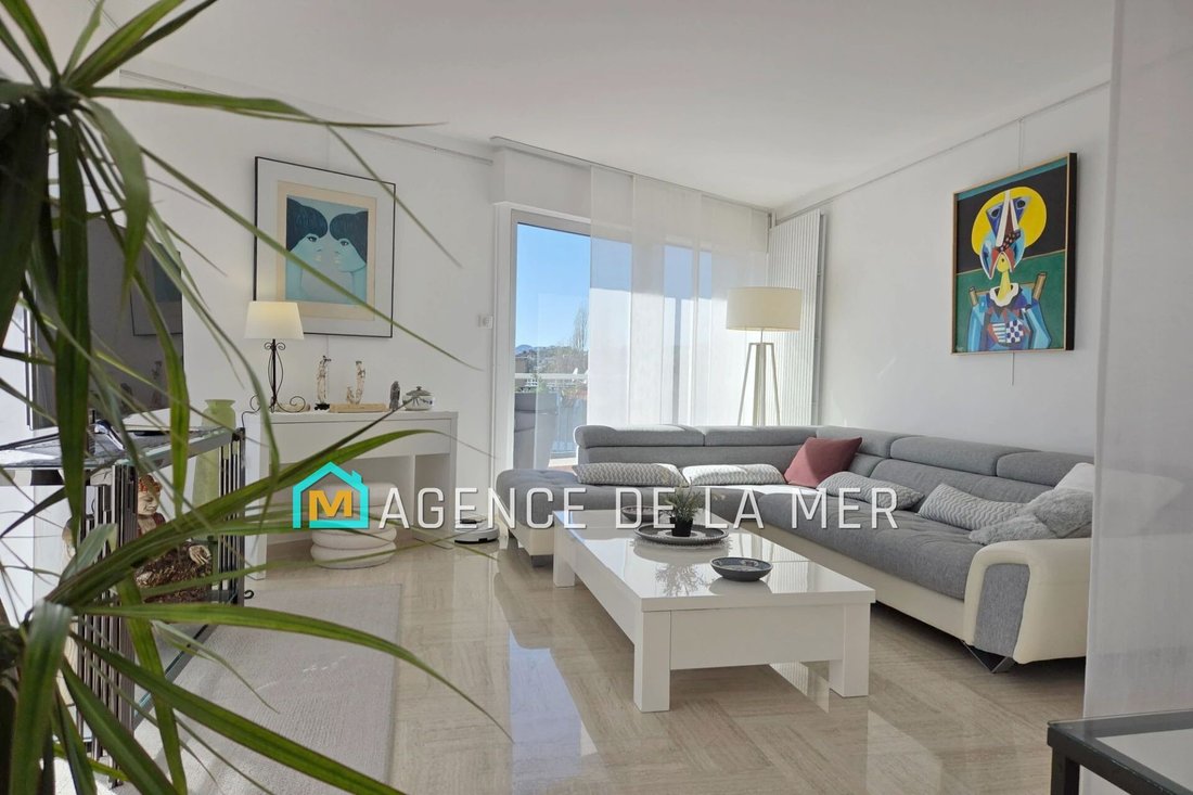 Apartment in Le Cottage, Mandelieu-la-Napoule, France 2 - 18223759