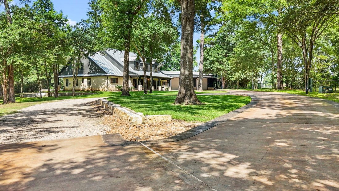 House in Montgomery, Texas, United States 3 - 18226533