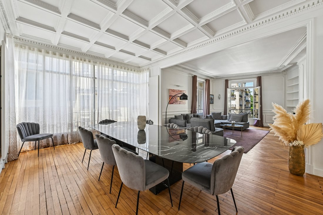 Apartment in Porte Dauphine, Paris 16e Arrondissement, Paris 2 - 18223891