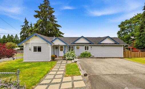 House in Milton, Washington, United States 1