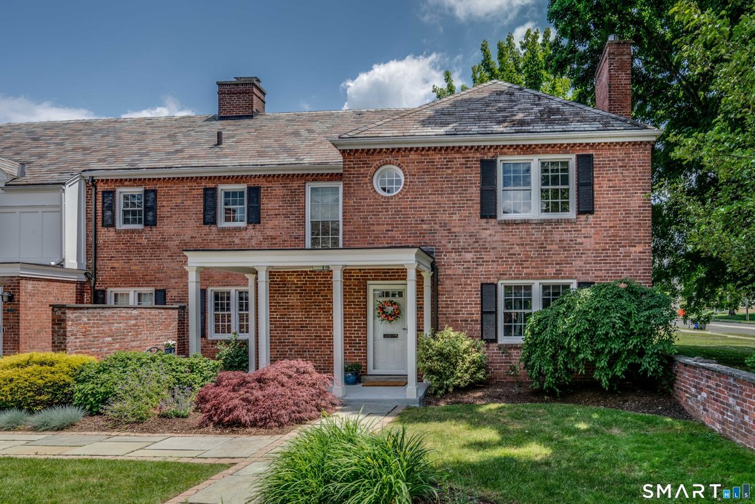 Condo in West Hartford, Connecticut, United States 1 - 18226221