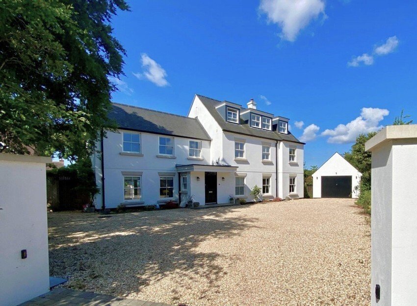 House in Lymington, England 1 - 18225323