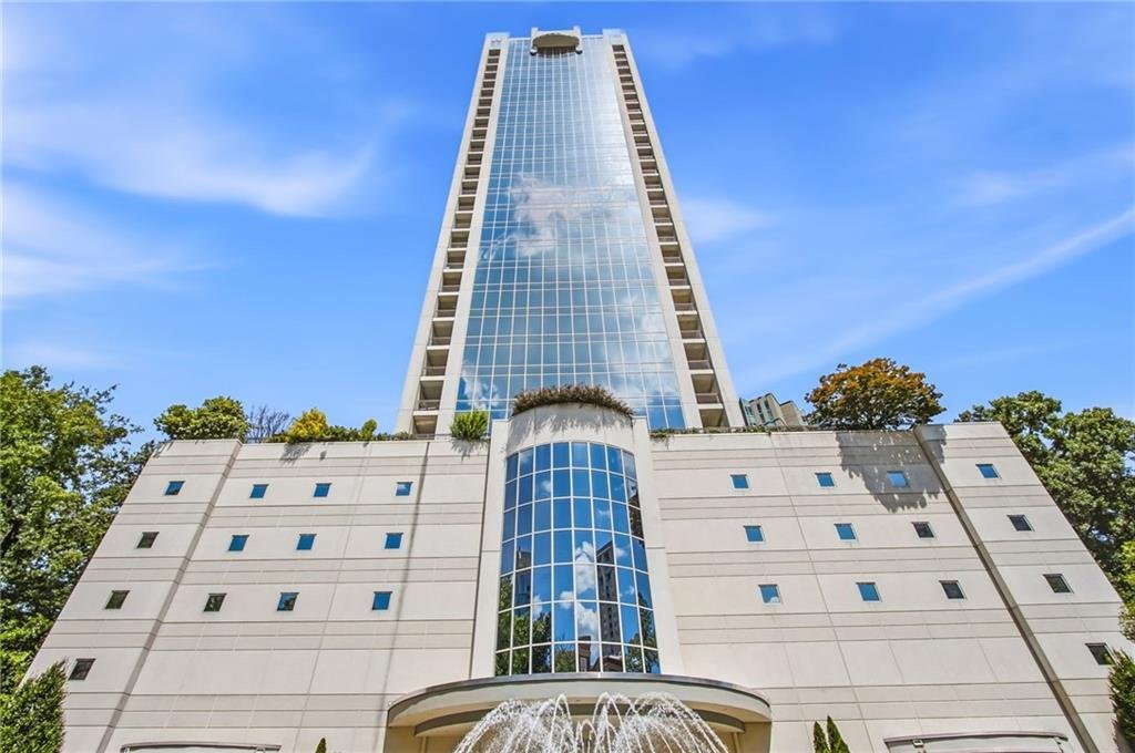 Condo in Atlanta, Georgia, United States 3 - 18230647