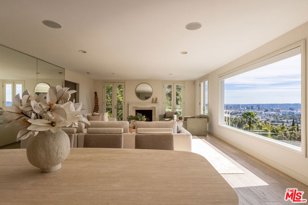 House in Los Angeles, California, United States 3 - 18229818