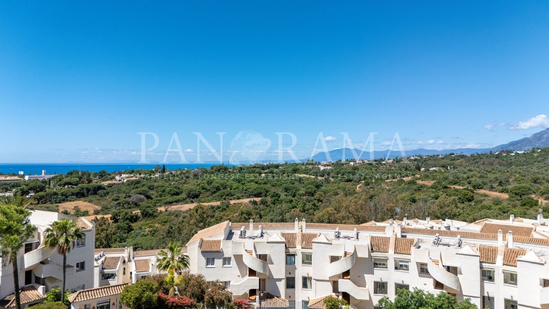 Penthouse in Elviria-Cabopino, Marbella, Spain 3 - 16265748
