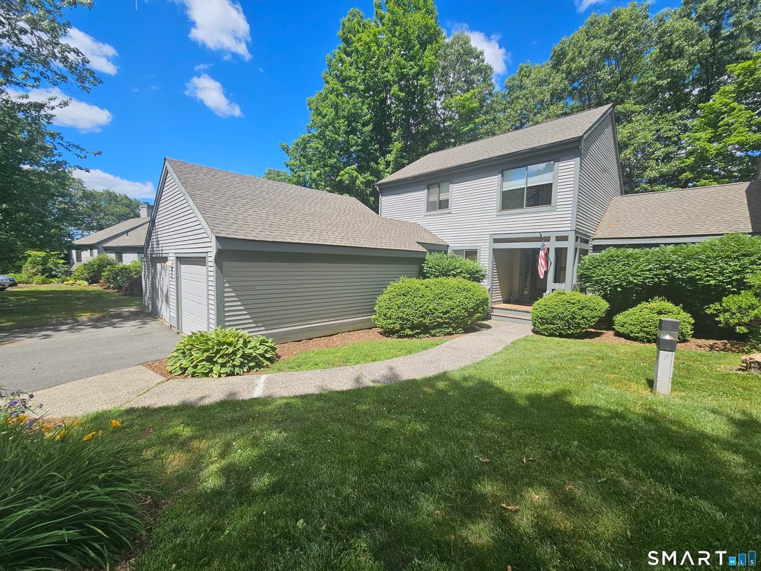 Condo in Avon, Connecticut, United States 1 - 18226132