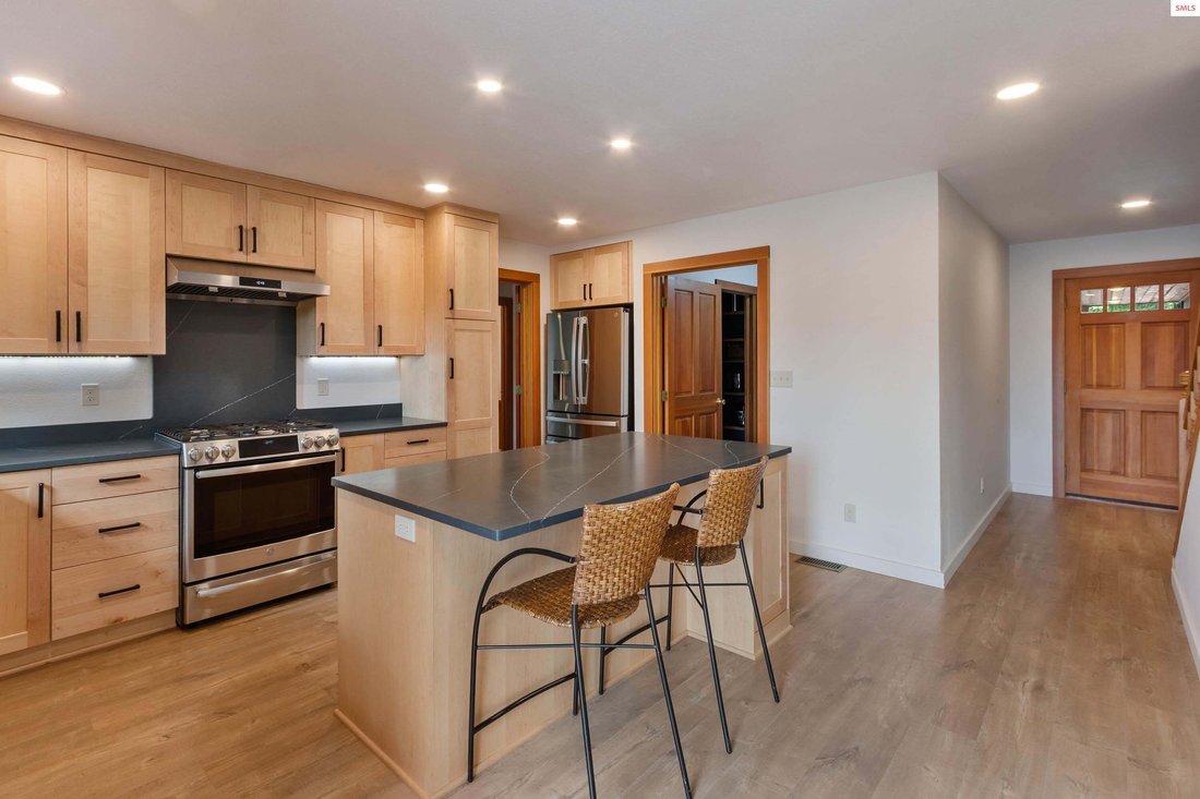House in Sandpoint, Idaho, United States 5 - 18130762