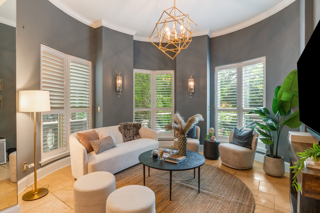 Condo in Dallas, Texas, United States 3 - 18231539