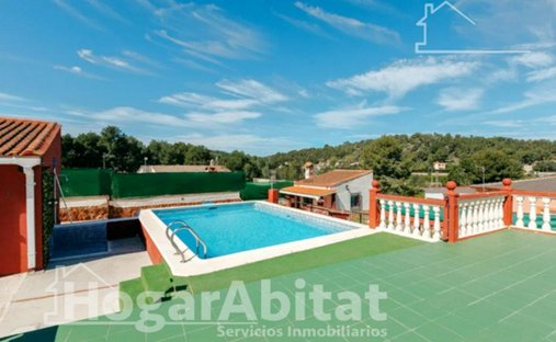 Villa in Vilamarxant, Valencian Community, Spain 1