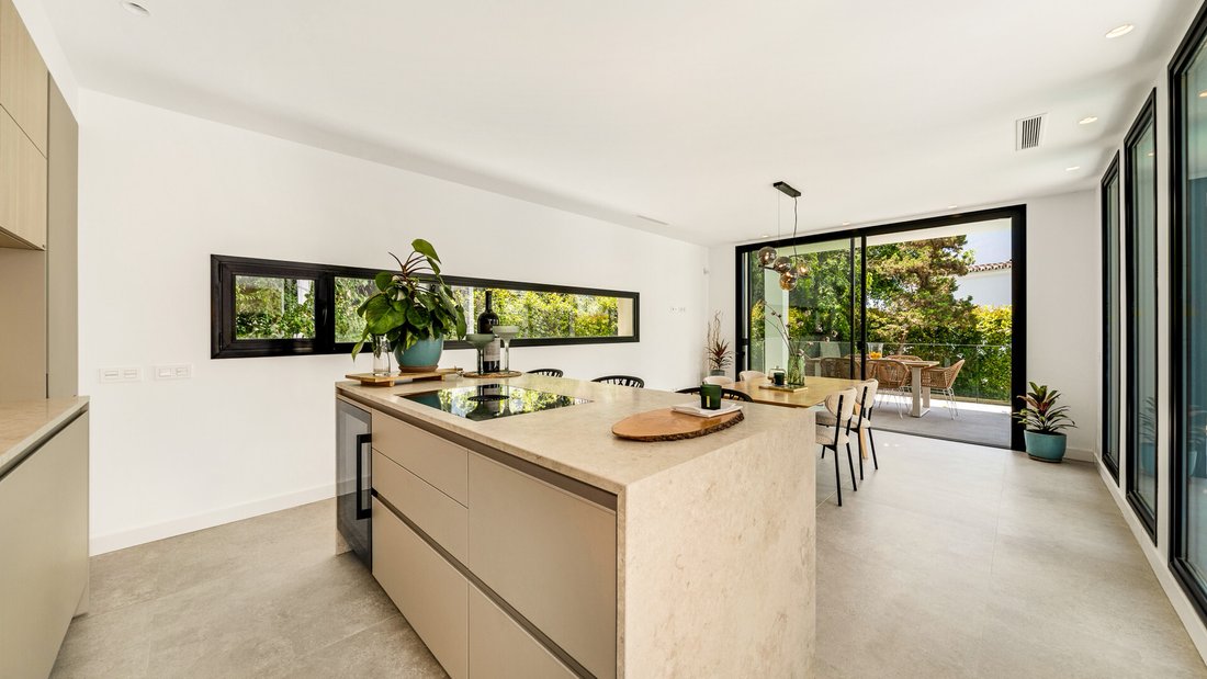 Villa in Elviria-Cabopino, Marbella, Spain 5 - 18225895