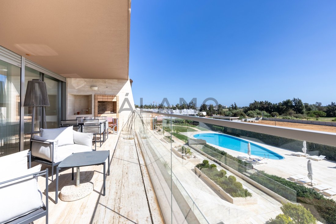 Apartment in Vilamoura, Quarteira, Algarve 2 - 18223982