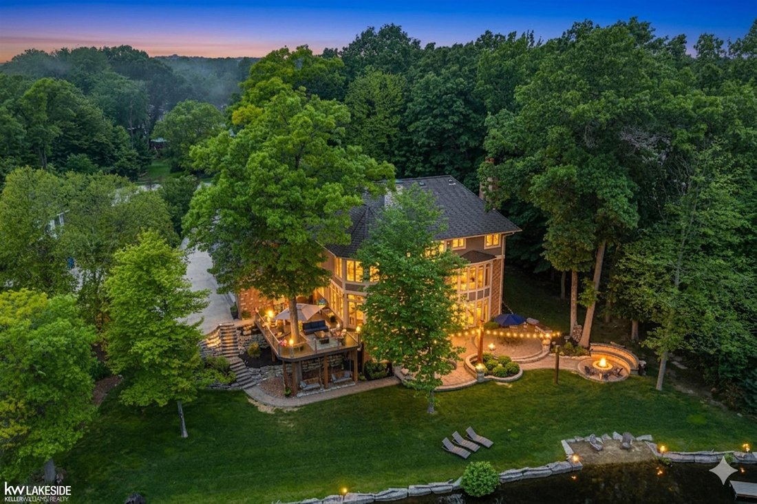 House in Wixom, Michigan, United States 2 - 18230307