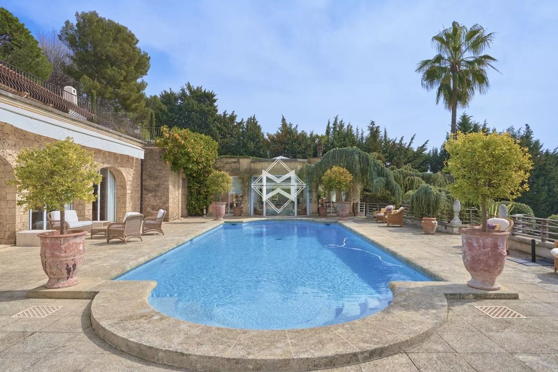 Villa in Cannes, Provence-Alpes-Côte d'Azur, France 2 - 18224175