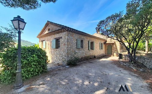 House in Le Castellet, Provence-Alpes-Côte d'Azur, France 1