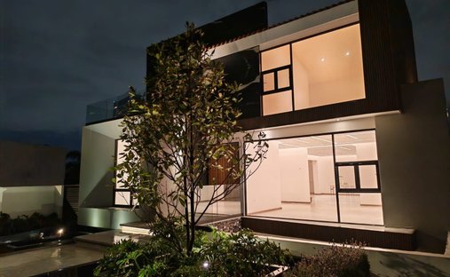 House in Tlaxcalancingo, Puebla, Mexico 1