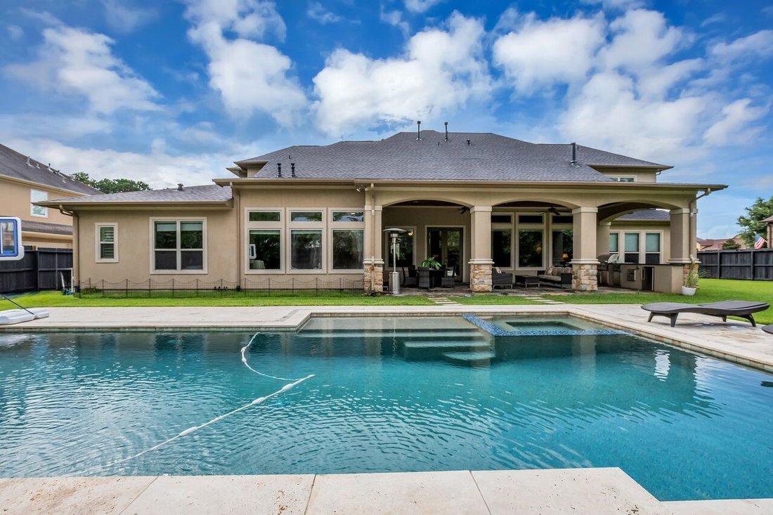 House in Houston, Texas, United States 3 - 18223660