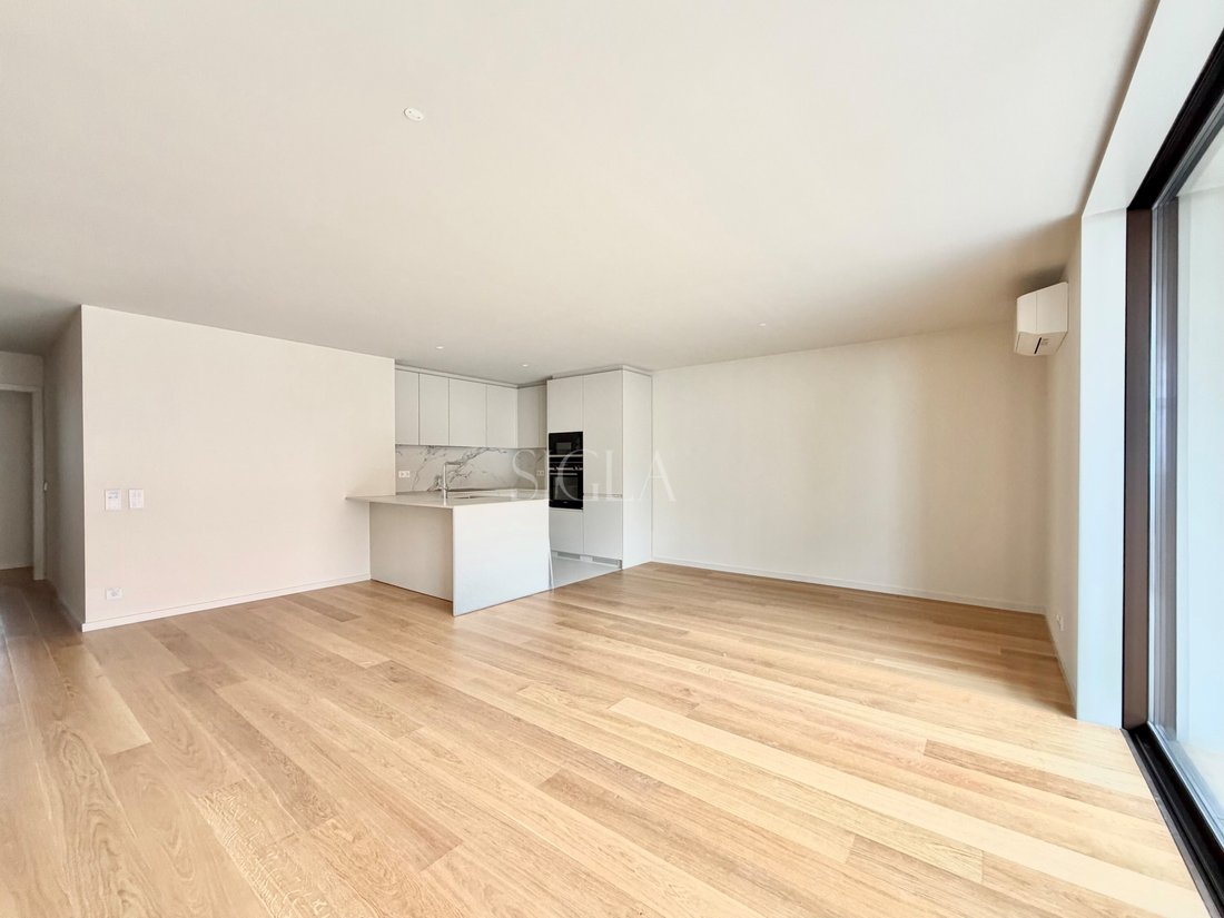 Apartment in Santa Marinha e Sao Pedro da Afurada, Porto District, Portugal 3 - 17694287