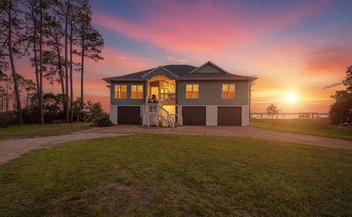 House in Milton, Florida, United States 1
