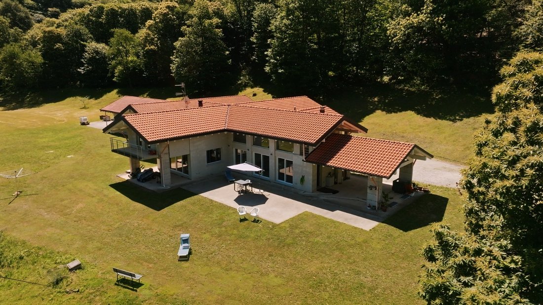 Villa in Cecca-Agagliate, Piedmont, Italy 2 - 18062546