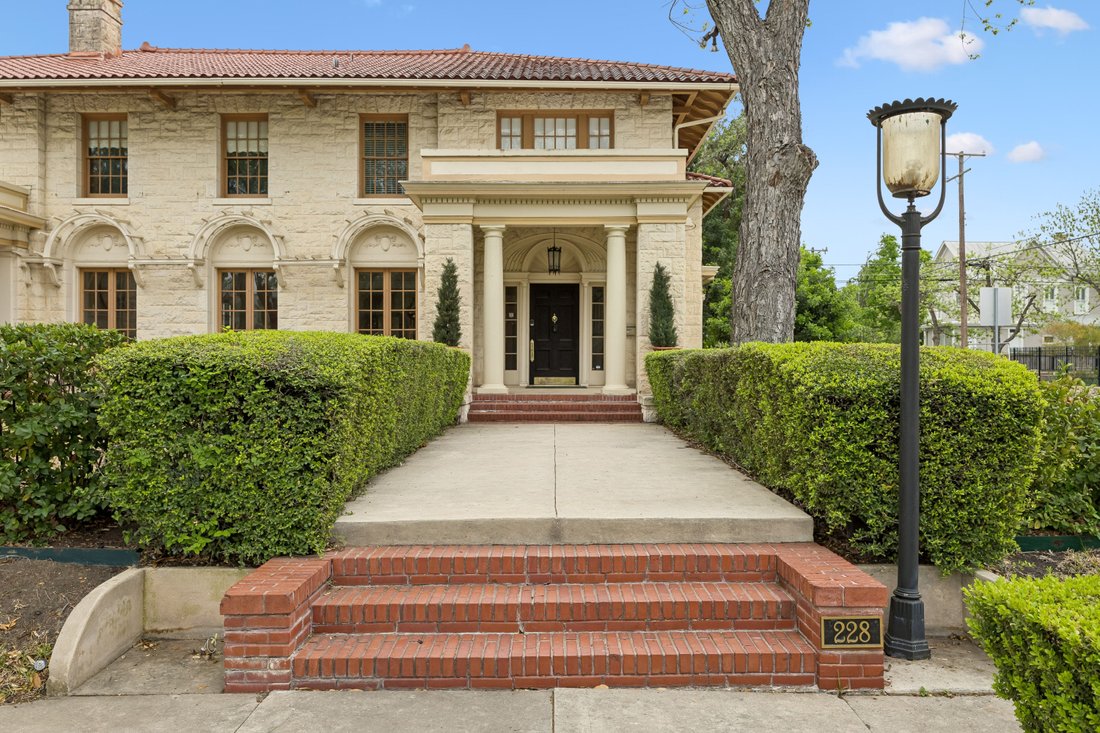 House in San Antonio, Texas, United States 3 - 18229041