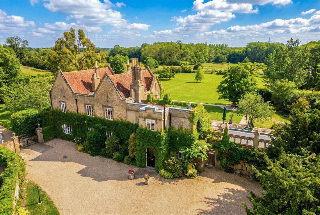 House in Hunsdon, England 1 - 17540952