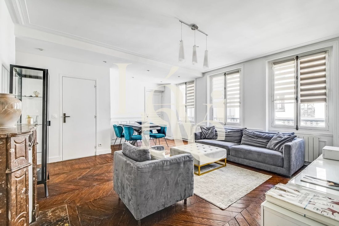 Apartment in Saint Philippe du Roule, Paris 8e Arrondissement, Paris 1 - 18230420