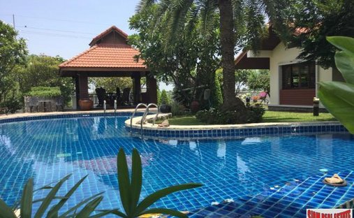 Haus in Nong Ngu Luam, Nakhon Pathom, Thailand 1