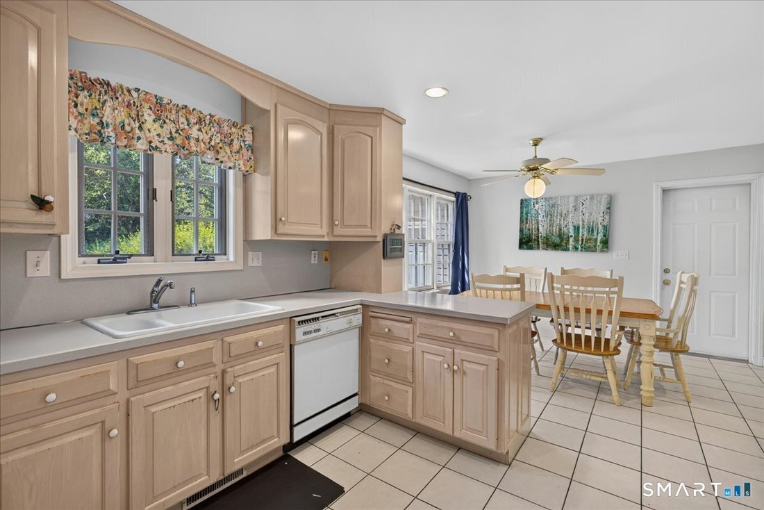 House in Milford, Connecticut, United States 4 - 18226128