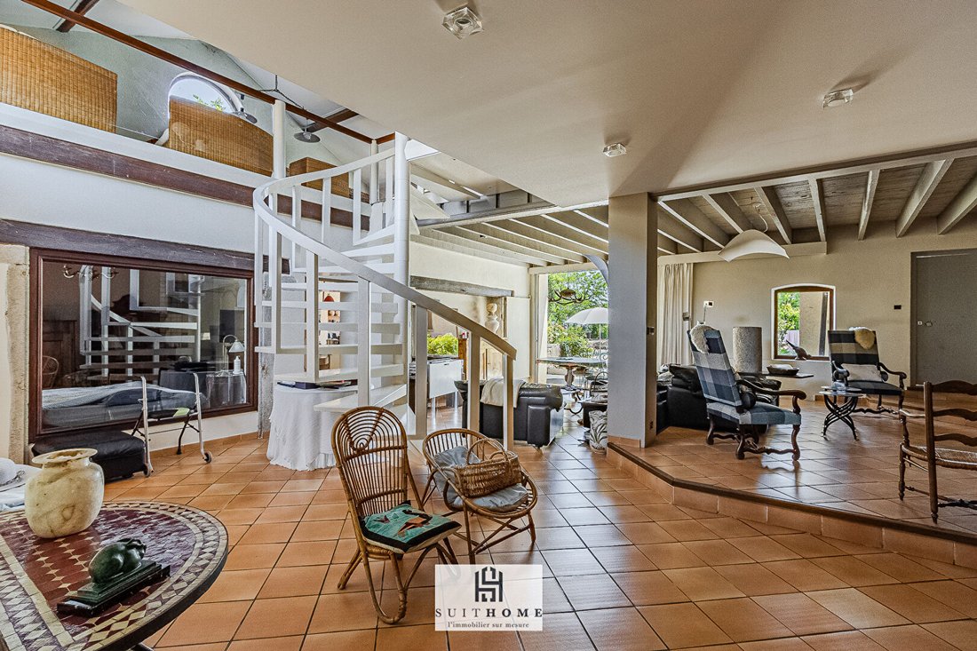 Villa in Jons, Auvergne-Rhône-Alpes, France 1 - 18226024